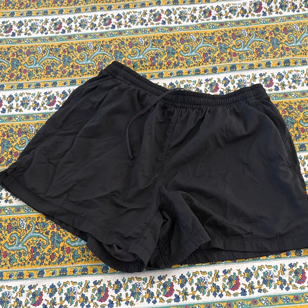 Lululemon Black Womens Shorts Medium